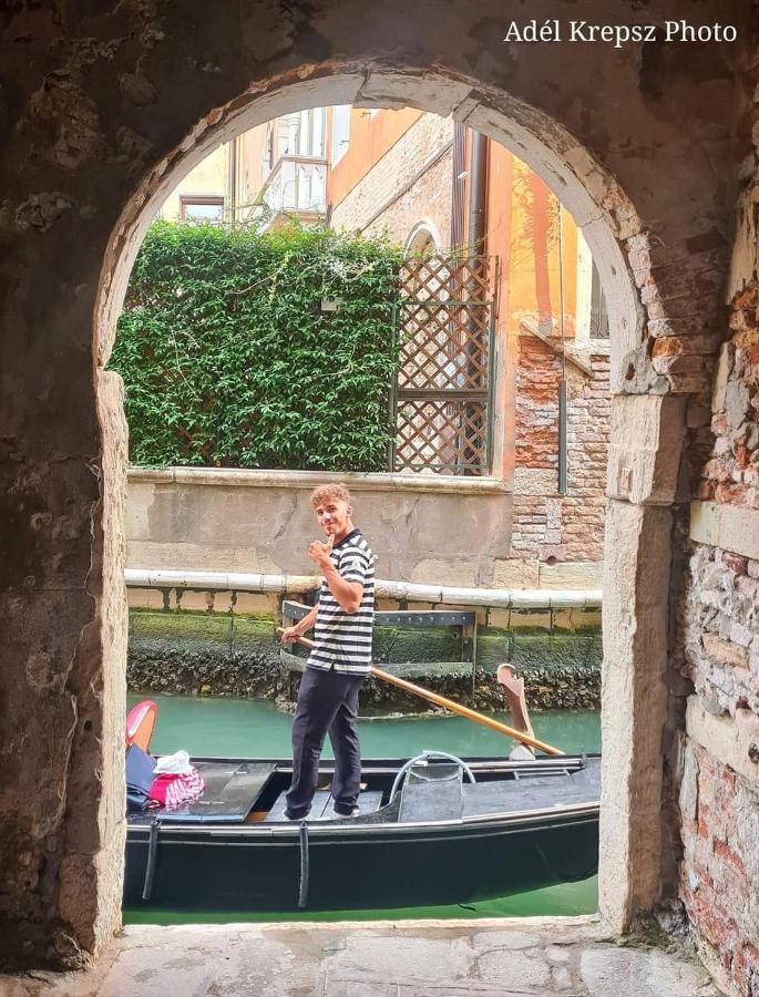 Residence Castello Venezia Екстериор снимка
