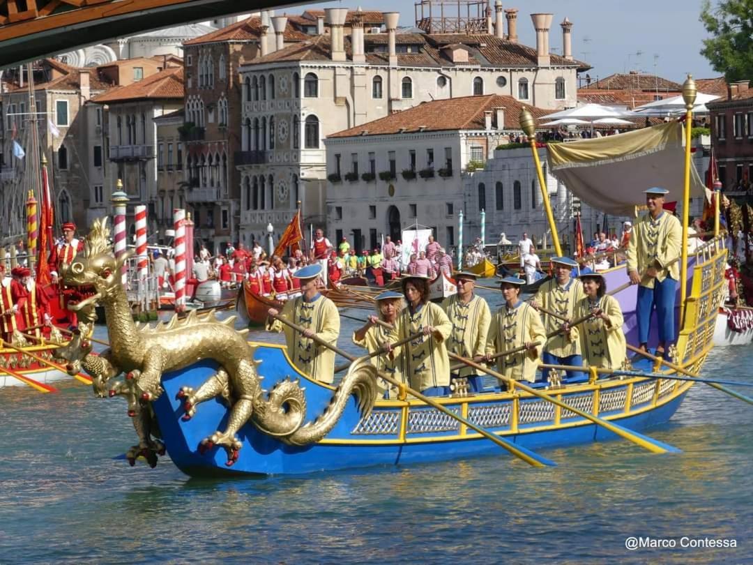 Residence Castello Venezia Екстериор снимка